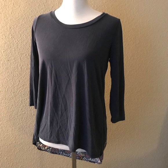 Le Lis Blue 3/4 Sleeve Top - Picture 3 of 4